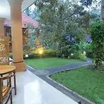 Rahayu 2 Bungalows